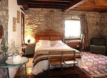 Casona D'alevia Hotel